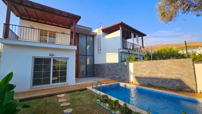 Bodrum Gümüşlük Merkezde Satılık özel Havuzlu Dubleks Villa