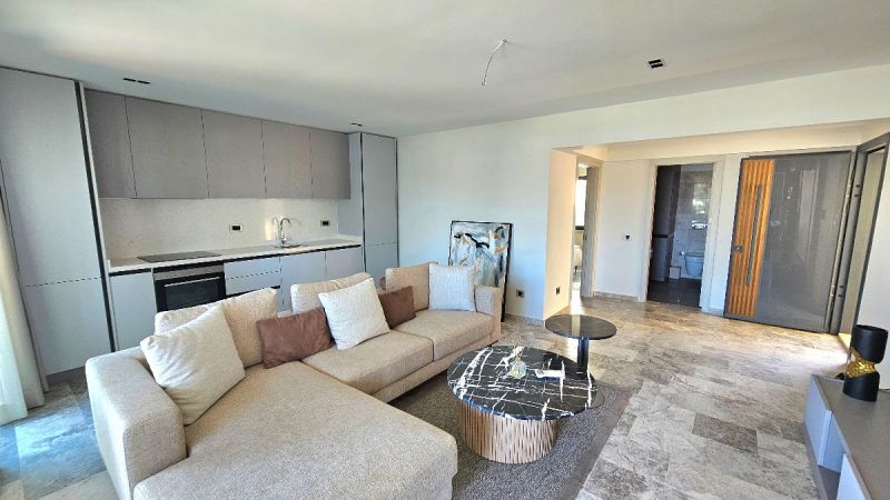 Bodrum Yalıkavakta Satılık Denize Sıfır özel Kum Plajlı Sitede Deniz Manzaralı 1+1 Sıfır Daire