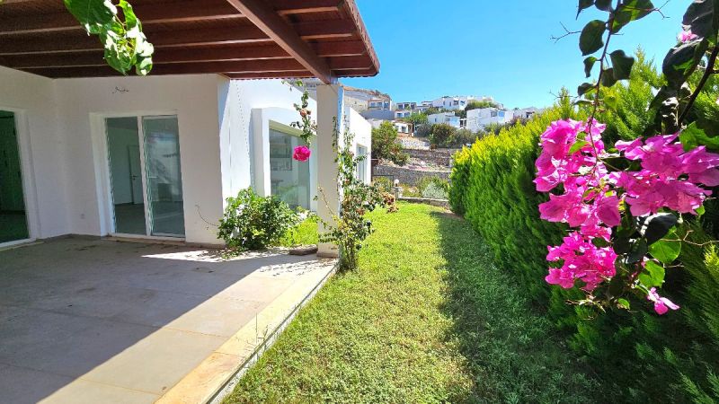 Bodrum Gümüşlükte Satılık Tek Katlı Doğa Manzaralı Müstakil Sıfır Villa