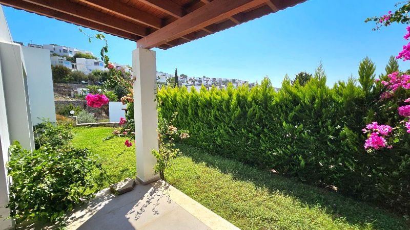 Bodrum Gümüşlükte Satılık Tek Katlı Doğa Manzaralı Müstakil Sıfır Villa