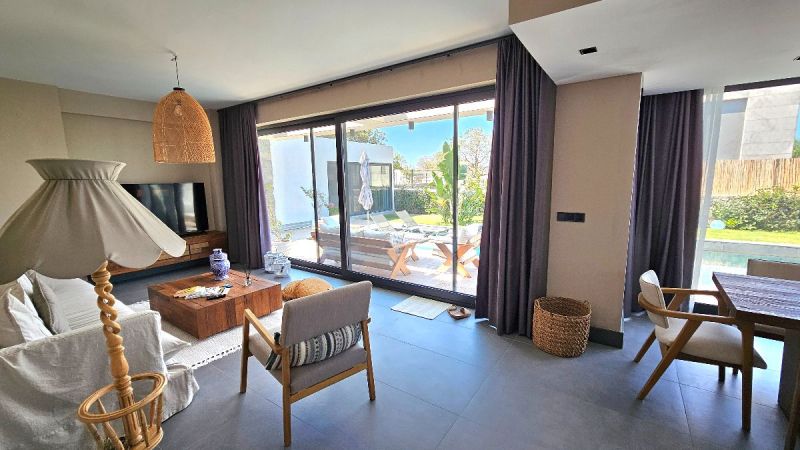 Bodrum Gümüşlükte Satılık Özel Havuzlu Doğa Manzaralı Müstakil Villa