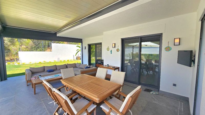 Bodrum Yalıçiftlikte Satılık 675 m2 Arsa içinde Tam Müstakil Villa