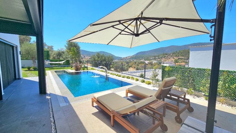 Bodrum Yalıçiftlikte Satılık 675 m2 Arsa içinde Tam Müstakil Villa