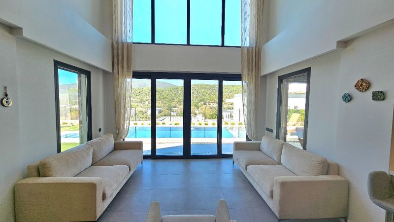 Bodrum Yalıçiftlikte Satılık 675 m2 Arsa içinde Tam Müstakil Villa