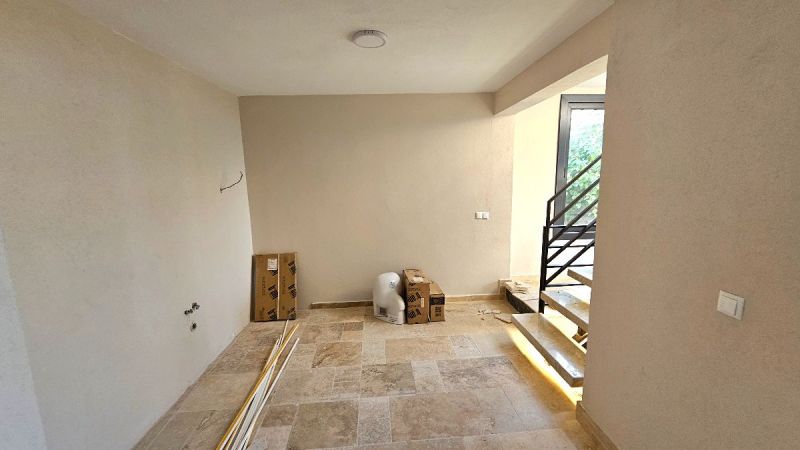 Bodrum Gümüşlükte Satılık Deniz Ve Doğa Manzaralı Tripleks Villa