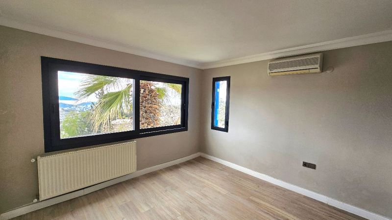 Bodrum Konacıkta Satılık 4+2 Müstakil Bahçeli Manzaralı Villa