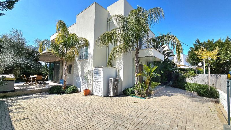 Bodrum Ortakentte Satılık Müstakil Bahçeli Merkezi Villa