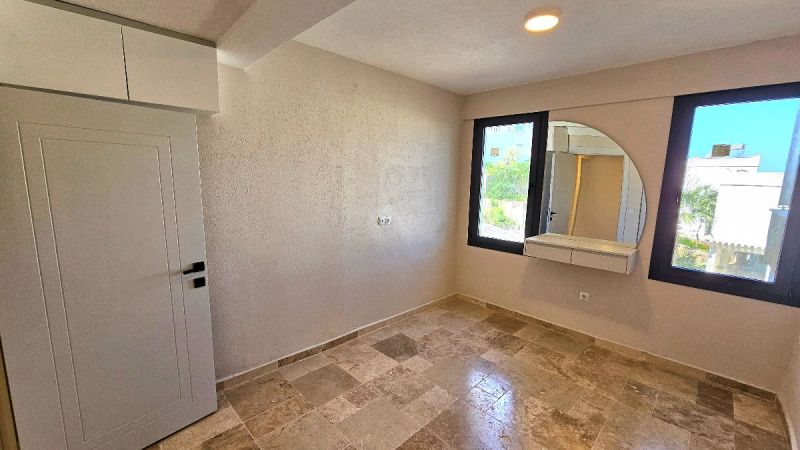 Bodrum Gümüşlükte Satılık Deniz Manzaralı ikiz Tripleks Villa