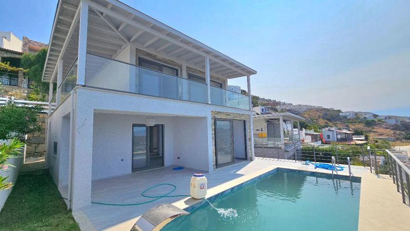 Bodrum Gümüşlük'te Satılık Özel Havuzlu Deniz Manzaralı 3+1 Müstakil Sıfır Villa