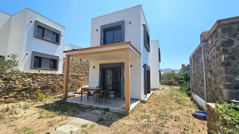 Bodrum Gümüşlükte Satılık Geniş Bahçeli 2+1 Sıfır Daire