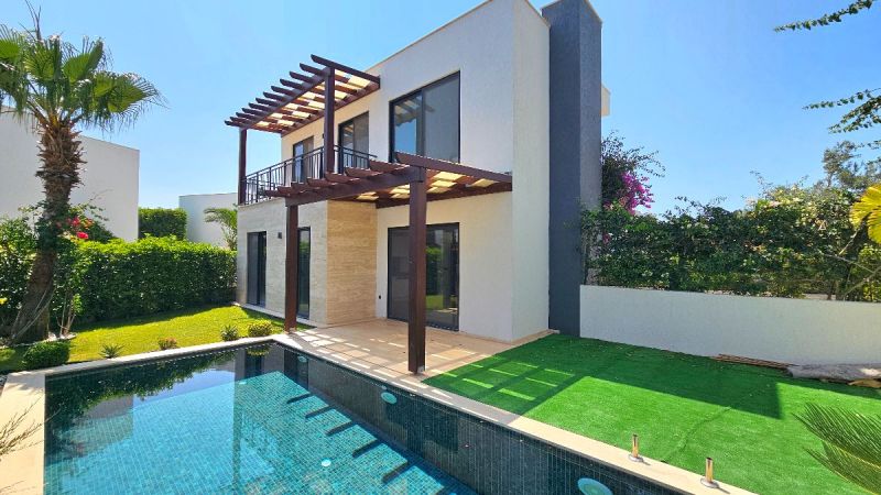 Bodrum Gümüşlükte Satılık özel Havuzlu Merkezi 3+1 Sıfır Villa