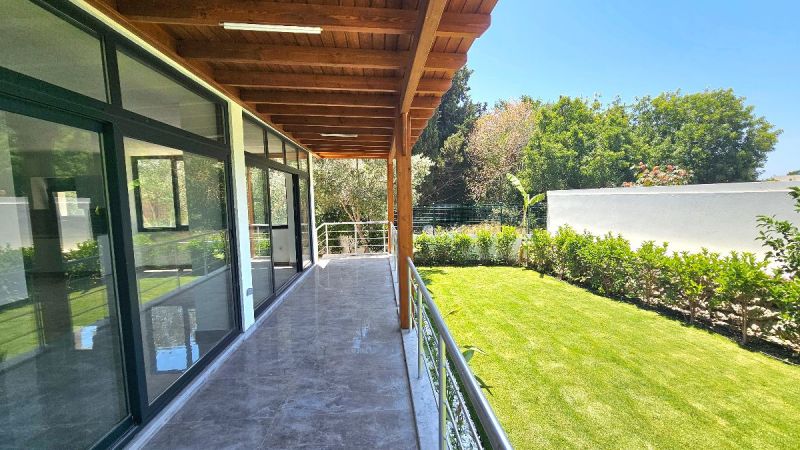 Bodrum Yalıkavak Merkezde Satılık Bahçeli Müstakil 3+1 Sıfır Villa