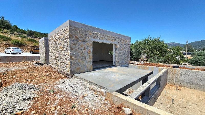 Bodrum Yalıçiftlikte Satılık Özel Havuzlu Bahçeli Merkezi Sıfır 3+1 Müstakil Villa