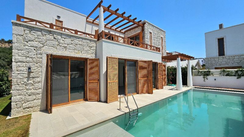 Bodrum Gümüşlükte Satılık Müstakil Bahçeli özel Havuzlu Sıfır Villa
