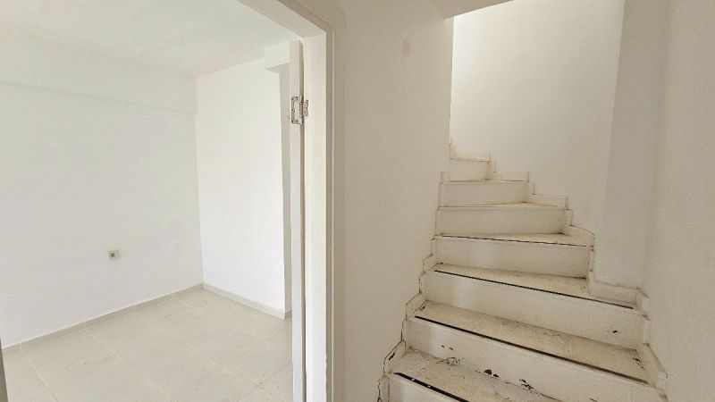 Bodrun Gümüşlükte Satılık Havuzlu Sitede Bahçeli 3+1 Dubleks Ev