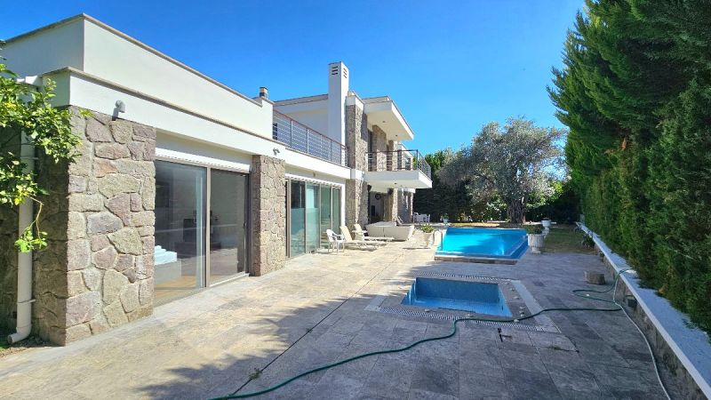 Bodrum Yalıkavakta Satılık özel Havuzlu Denize Yakın Tam Müstakil Villa