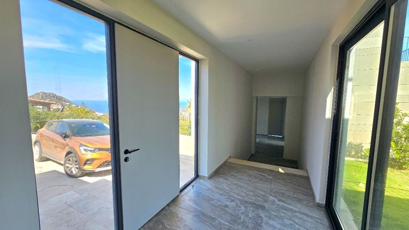 Bodrum Gündoğanda Satılık Müstakil Havuzlu Deniz Manzaralı 7+1 Sıfır Villa