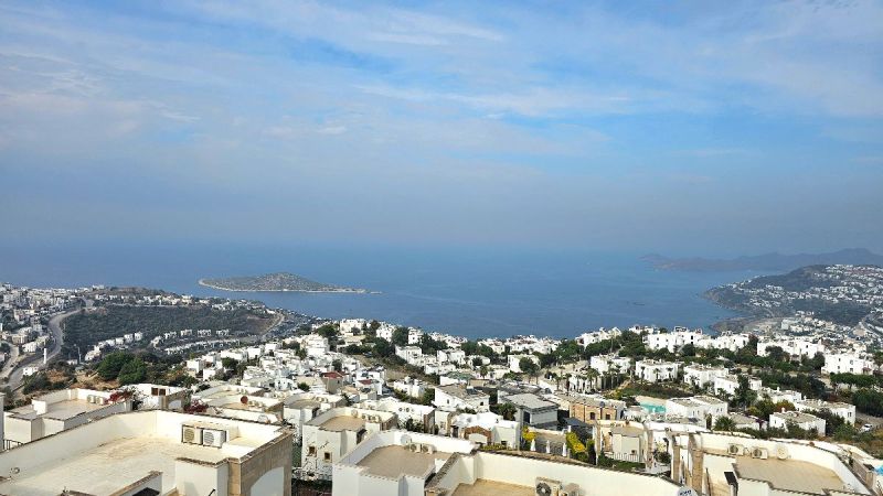 Bodrum Gümüşlükte Satılık Özel Havuzlu Deniz Manzaralı 3+1 Müstakil Villa