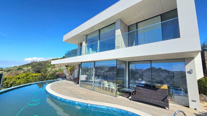 Bodrum Gündoğanda Satılık özel Havuzlu Deniz Manzaralı 5+2 Müstakil Villa